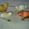 kit 1 galinha caipira com 2 pintinhos - Imagem 3