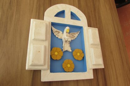 Janelinha Divino Espirito Santo Madeira Com Flores Rústico - Imagem 6