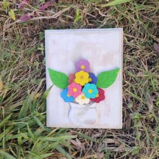 Quadro com flores em madeira maciça, medindo 25 cm
