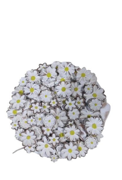 Mandala com flores em madeira maciça, medindo 36 cm