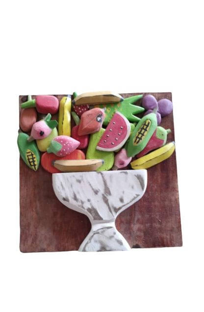 Quadro rústico de frutas em madeira maciça, medindo 50 cm