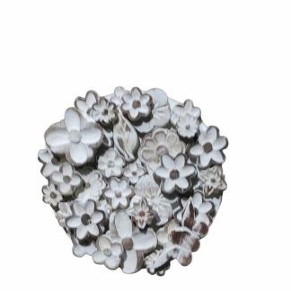Mandala de flores em madeira maciça, medindo 21 cm